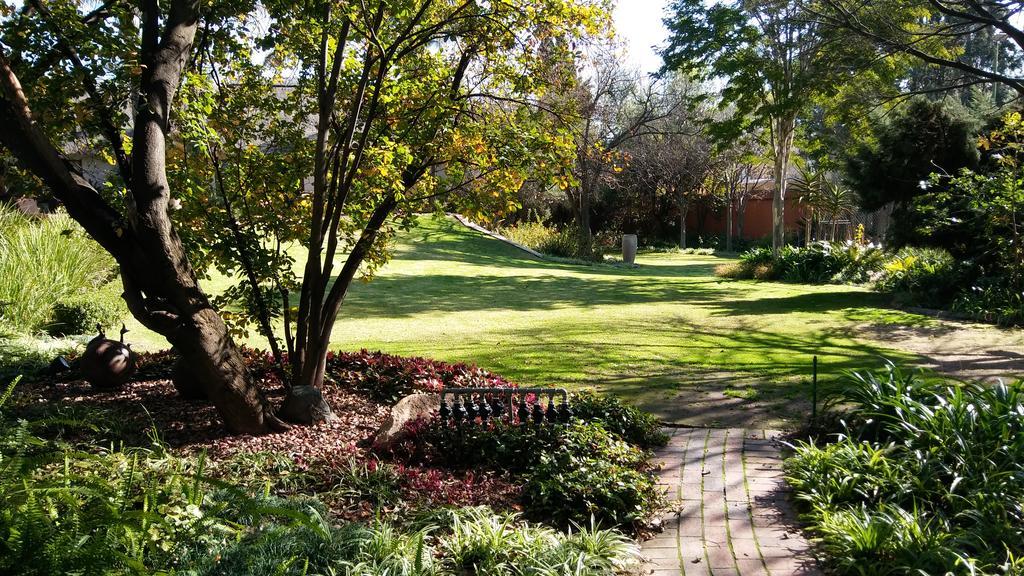 Lourie Lodge Sandton Exterior foto